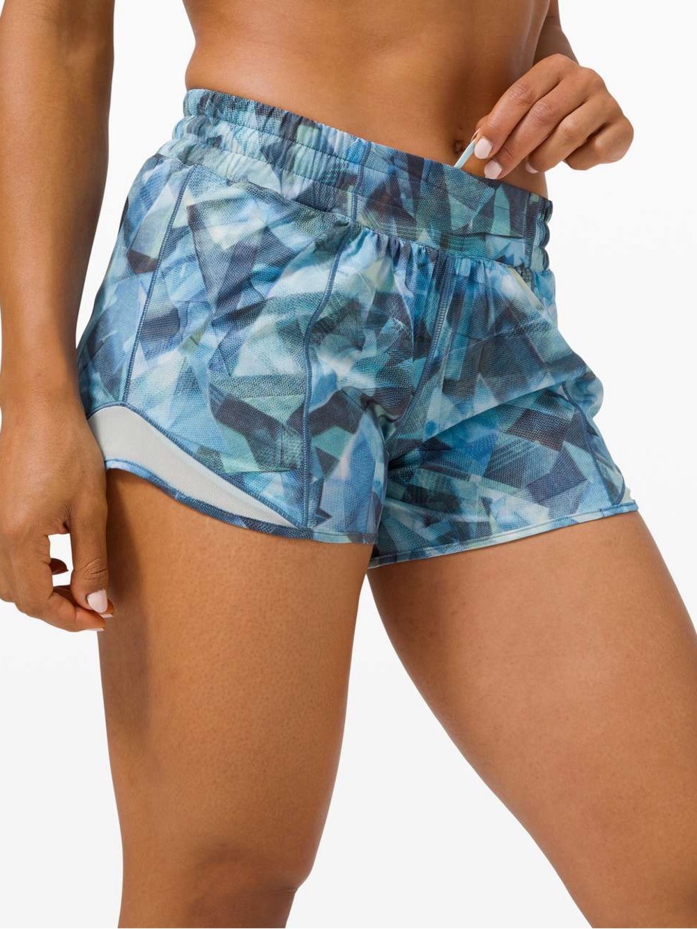 Lululemon Hotty Hot Short II *Long 4"